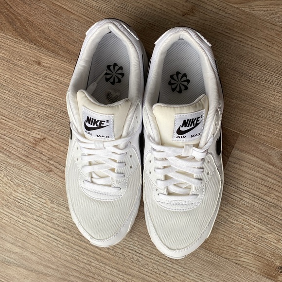 Womens Black and White Nike Air Max 90s - Picture 3 of 9